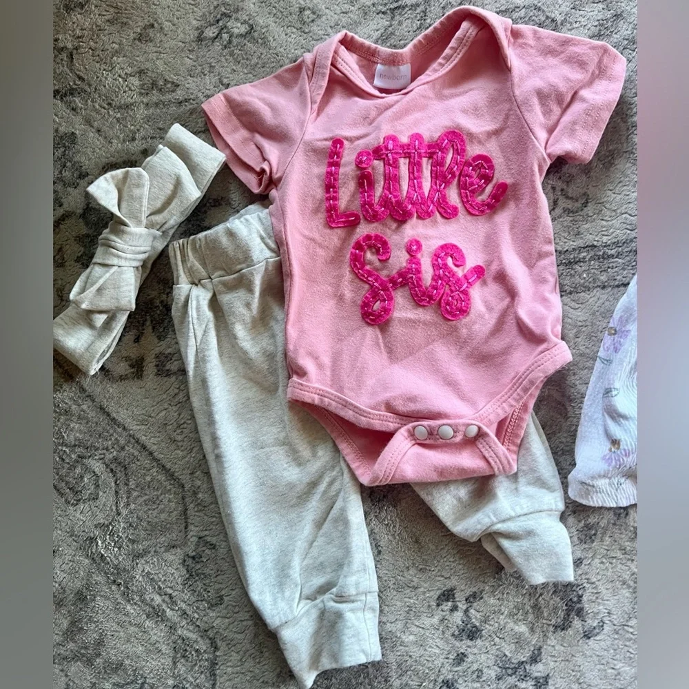 Newborn & 0- 3 month bay girls bundle - Picture 6 of 7